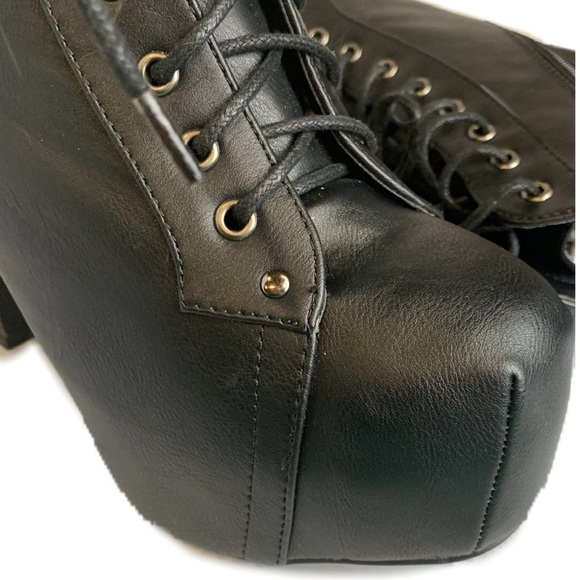 Breckelle's Lace Up Wooden Chunky High Heel Ankle Boot Bootie Size 9.5 - Picture 3 of 11